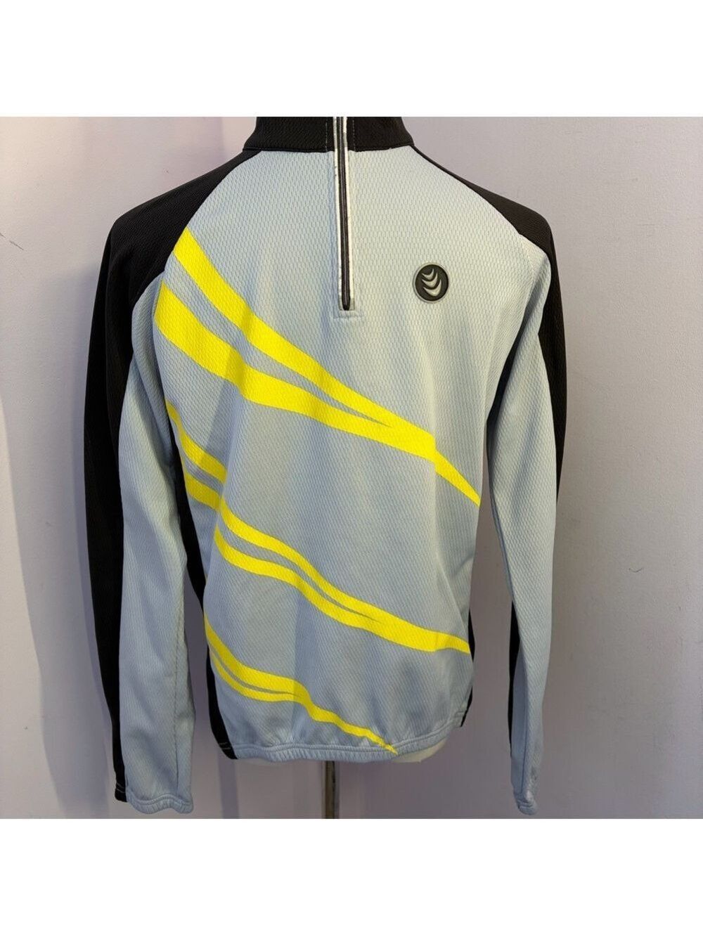 Crane bicycle shirt, size small